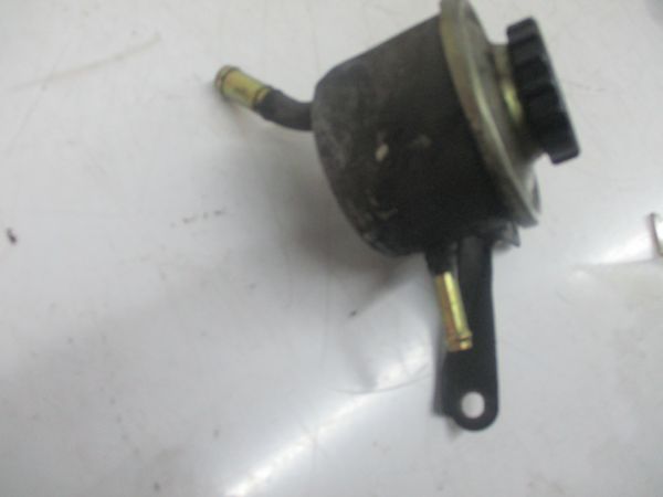 Reservatório / depósito óleo direção TOYOTA HiAce IV (LXH1_, RZH1_, LH