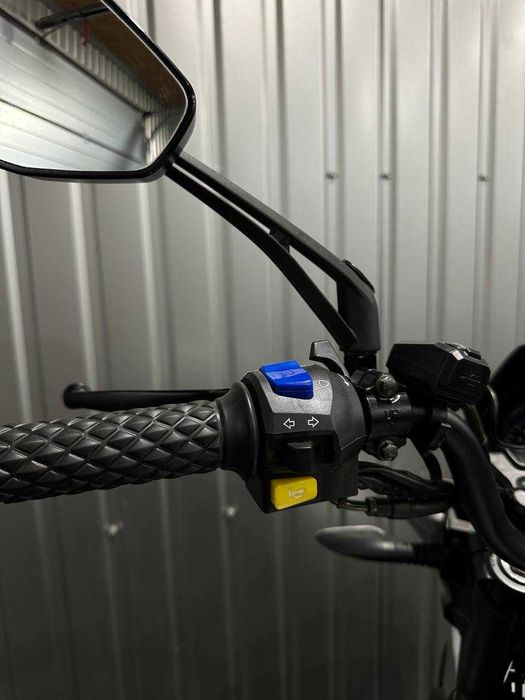 Новий мотоцикл Spark SP200R-32