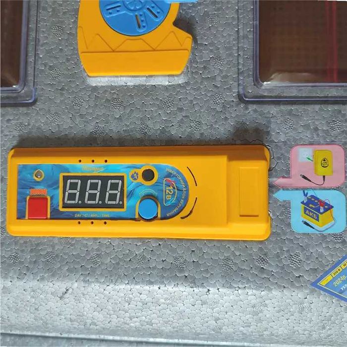Інкубатор автоматичний Теплуша Euro 88 PRO AQUA (220/12в) (2 лотка)