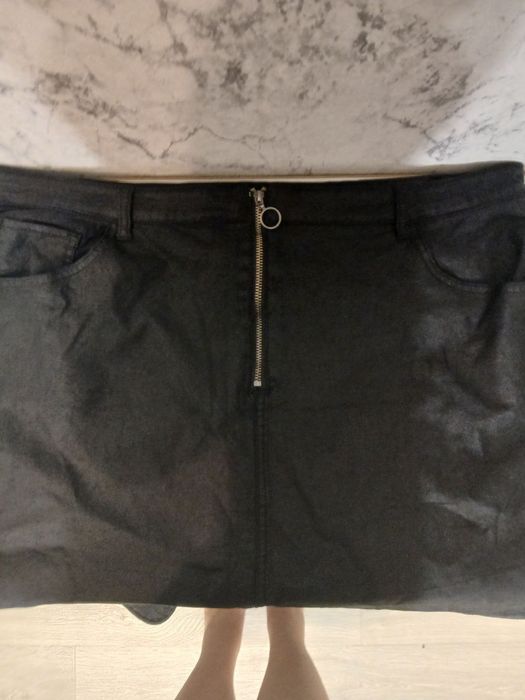 Спідниця з еко шкіри
