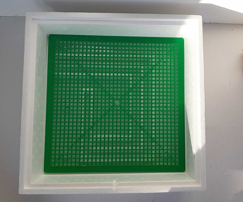 Інкубаторы Квочка МІ-30-1С и МІ-30-1Е ручний/механічний переворот