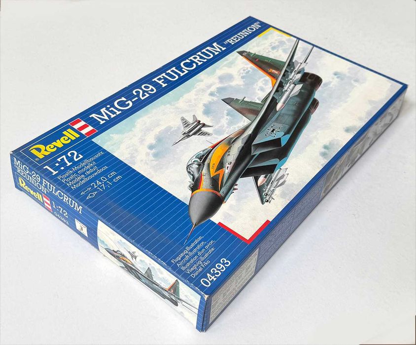 Revell_Mig-29 Fulcrum “Reunion”. Esc.1:72. Completo e como novo.