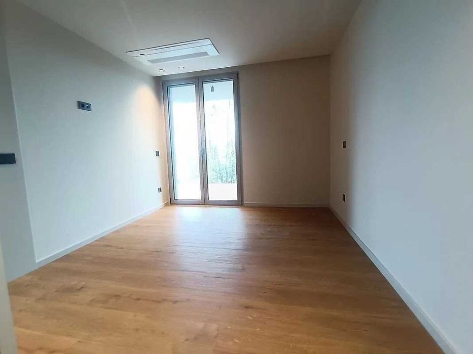 Apartamento T1+1 | Novo a Estrear | Centro da Vila