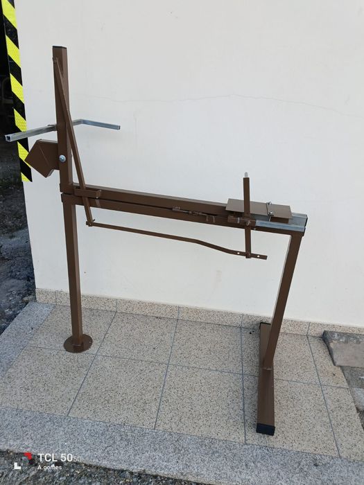 Vendo Cavaletes para motosserra