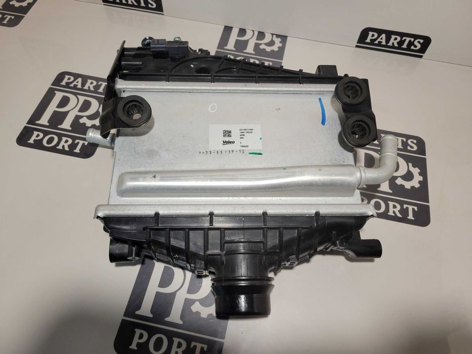 Радіатор радиатор інтеркулера интеркулера Nissan Rogue t33 1.5 2021+