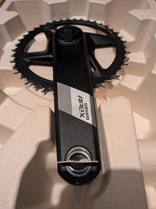 Korba Sram Apex z pomiarem mocy 170mm