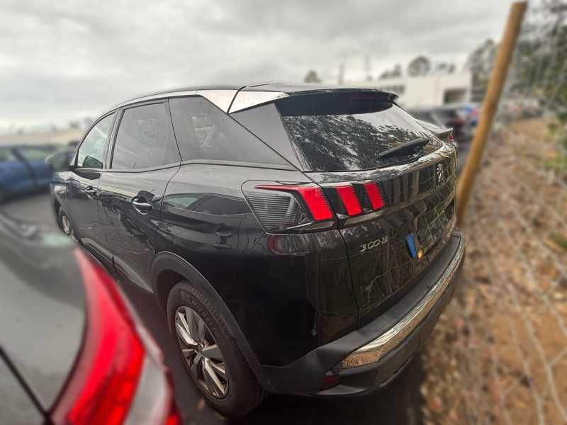 PEUGEOT 3008 1.5 BlueHDi