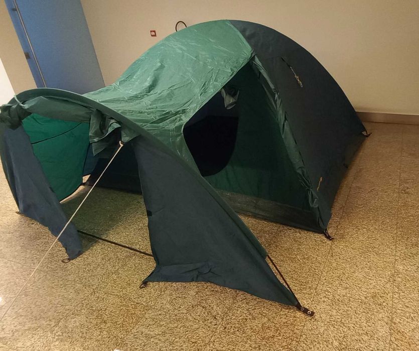 Tenda Campismo c/ Avançado- 3/4 Pessoas