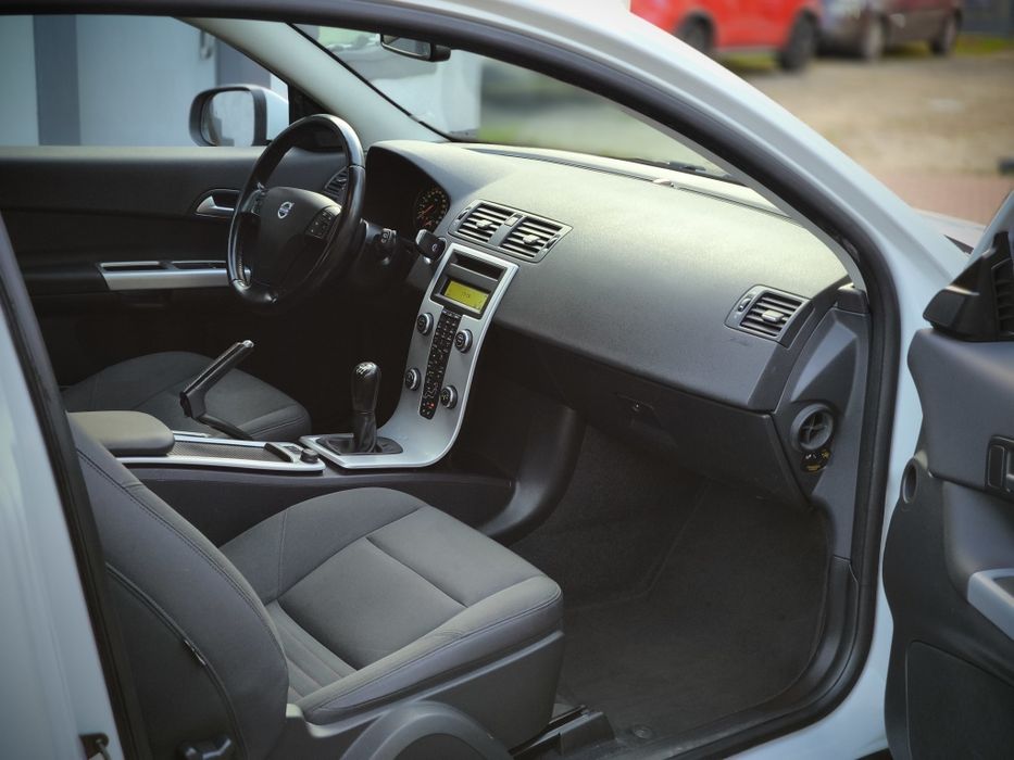 Volvo C30 - doskonały do taniej jazdy.