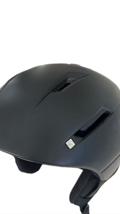 Zestaw narciarski: kask, rekawiczki, buty, okulary