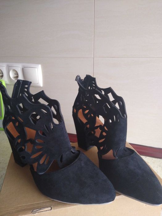 Czarne buty damskie roz. 40