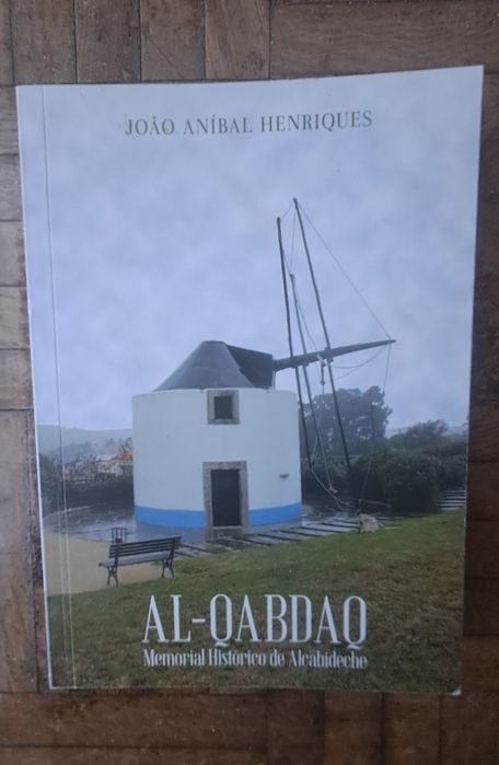 Livro sobre a localidade de alcabideche concelho de Cascais