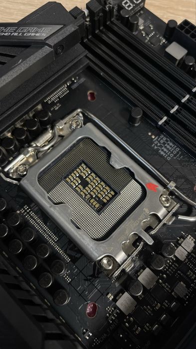 ASUS ROG Strix Z690-E Gaming Wi-Fi Материнська плата LGA 1700