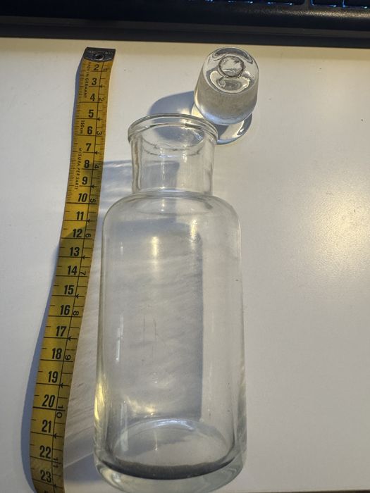 Frascos, lamaprina, balões e tampas de vidro, material de laboratorio