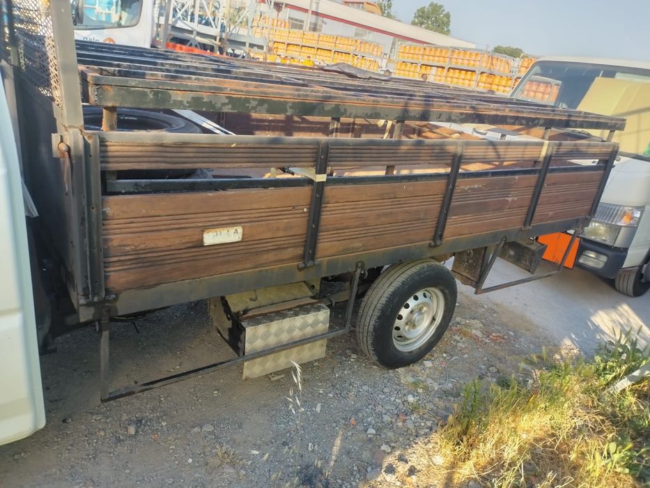 Carrinha L300.
