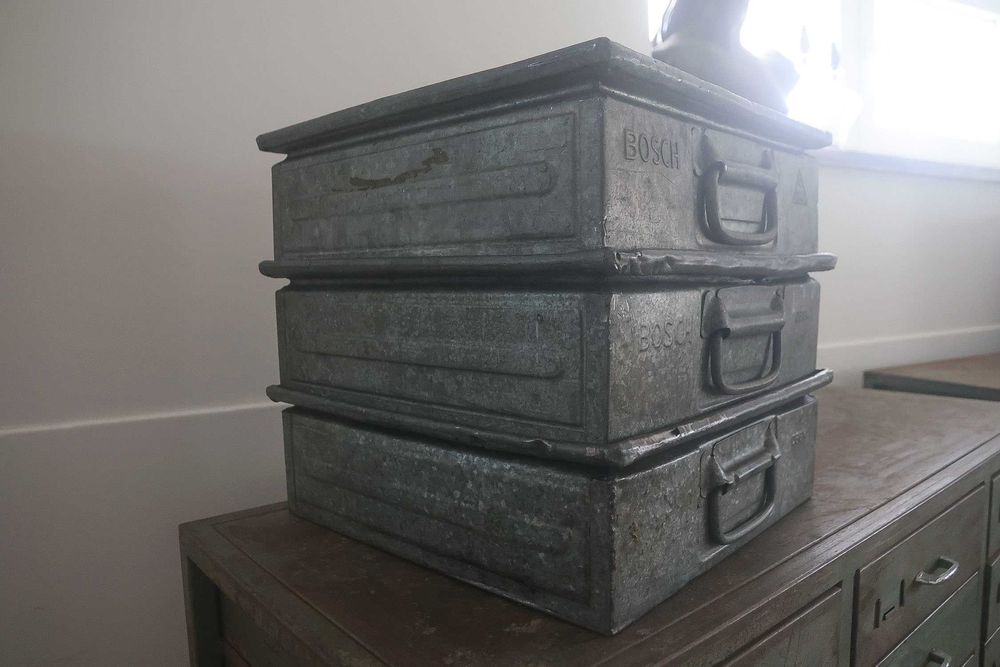 Caixas de empilhamento industriais vintage da Bosch64862811192065122