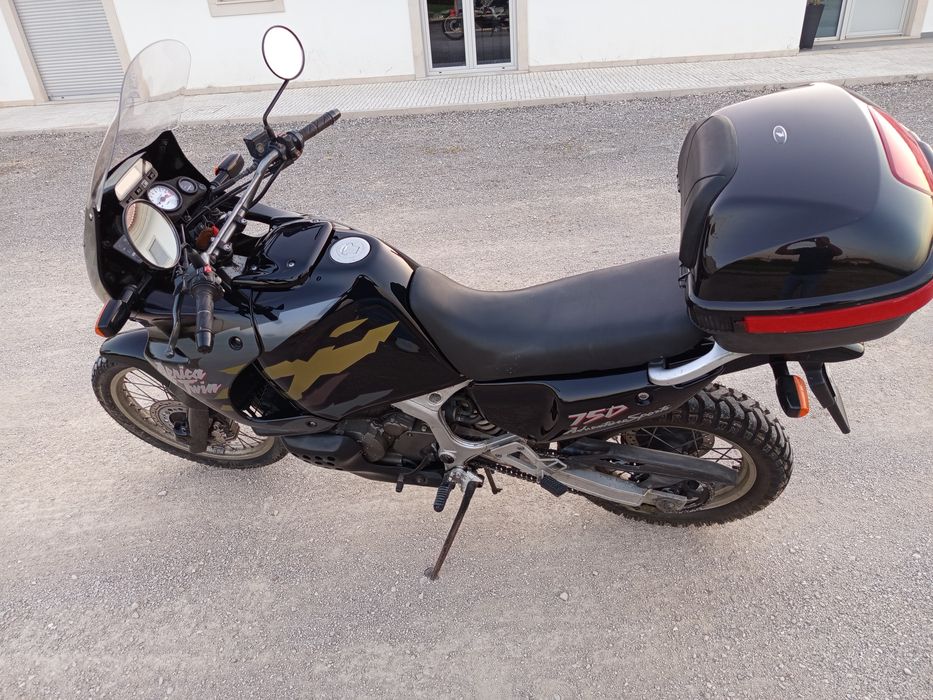África Twin 750 (RD07)
