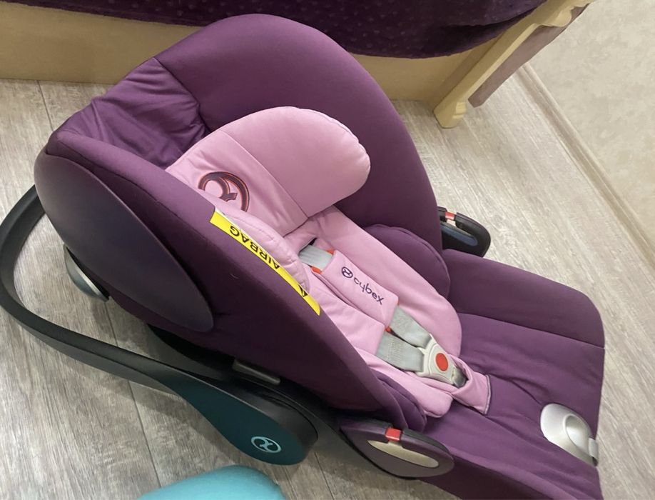 Автокрісло Cybex Cloud Q + база ISOFIX — ідеальний стан!