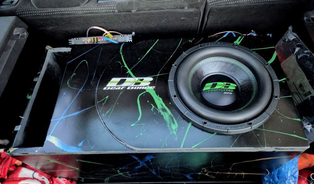 Skrzynia / subwoofer Deaf Bonce 30cm 88-90L 30/32Hz