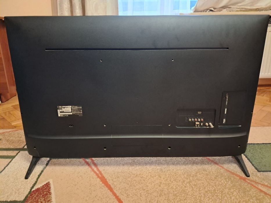 Продам телевізор LG,49 дюймів,неробоча матриця,49lg594v