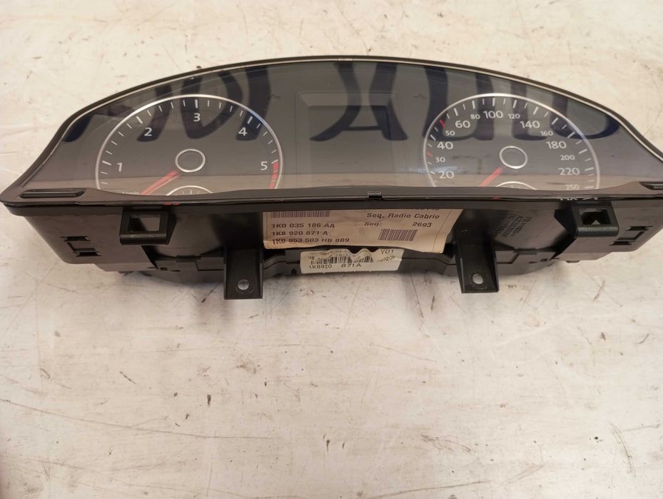 Quadrante / Painel de Instrumentos VW Scirocco 2.0 TDI – Ref. 1K8920871A