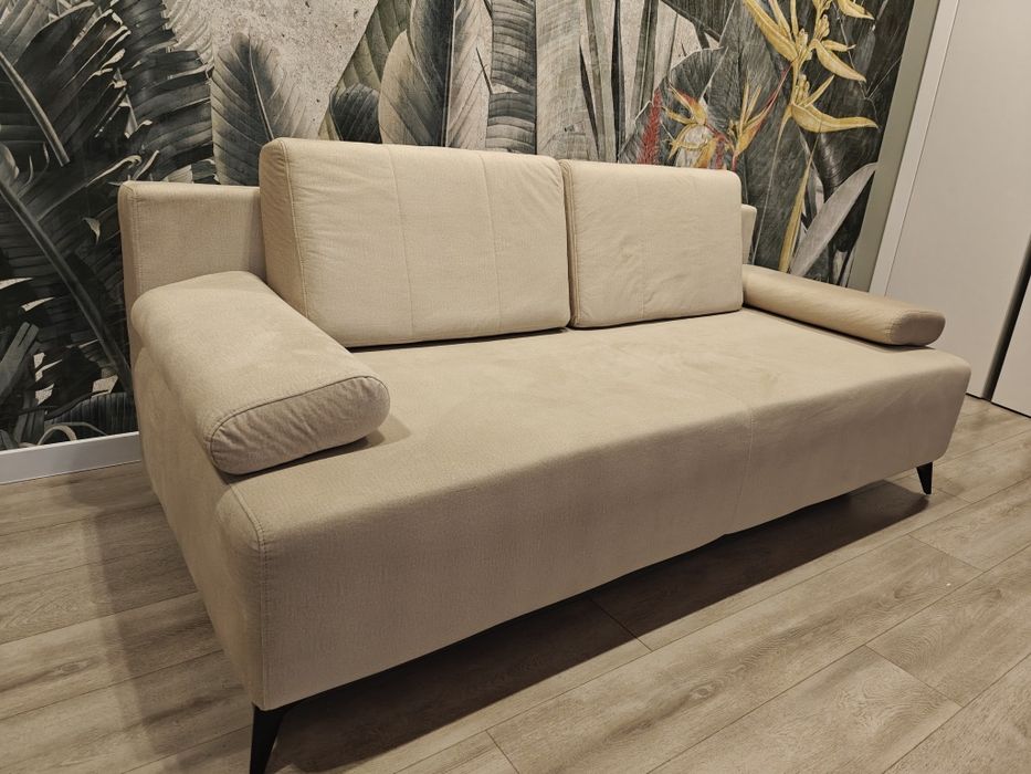 Rozkładana sofa skrzynia na pościel