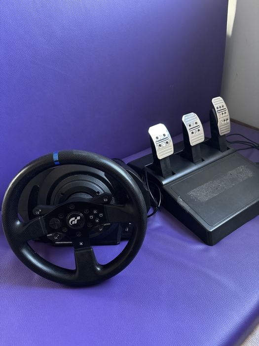 Kierownica thrustmaster t300 rs