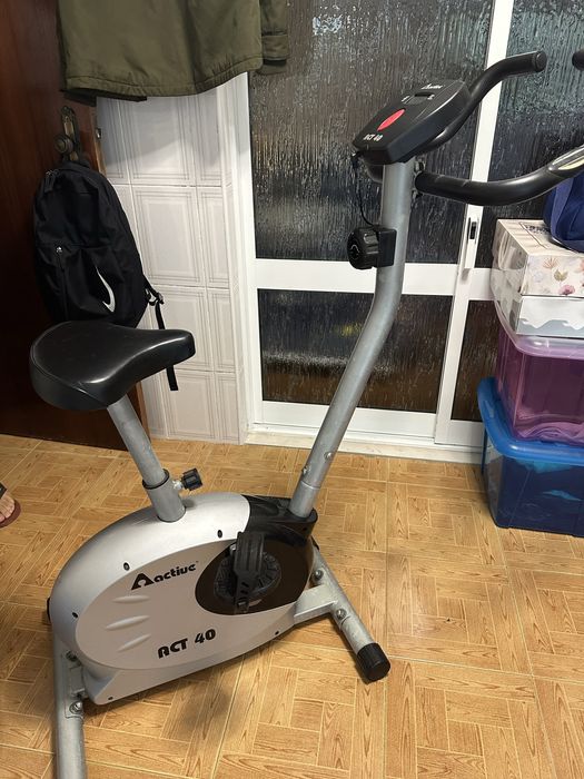 Elitica e bicicleta64575409415170123