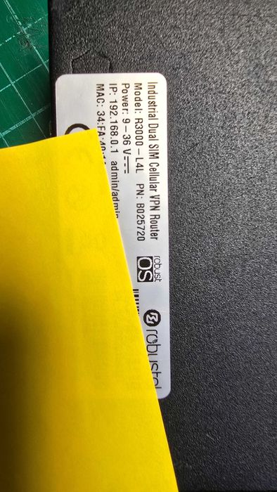 Przemysłowy router VPN 4G Robustel R3000-L4L