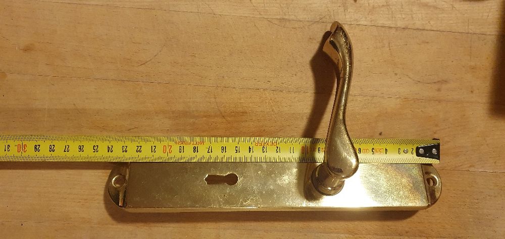 Puxadores portas de interior.