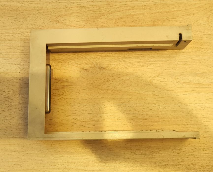 Kieszeń na dysk HDD 3,5' ATA IDE do zatoki 5,25 część wewnętrzna