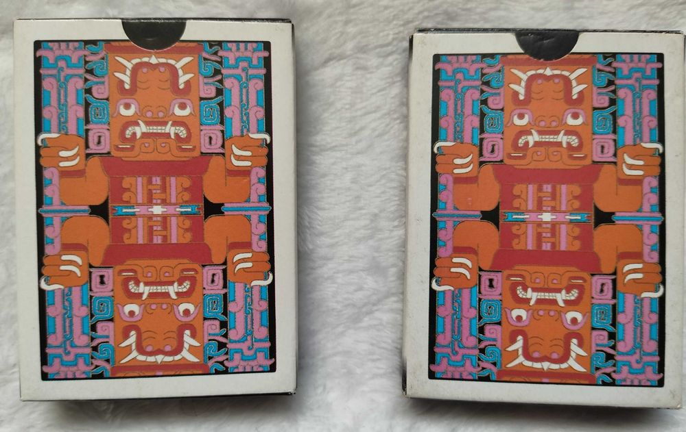 2 baralhos de cartas iguais Fournier - América pré-colombina