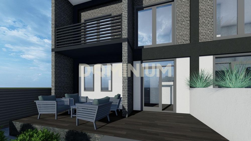 Продається дуплекс у м. Тячів