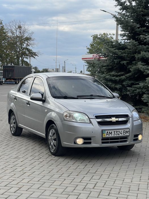 Chevrolet Aveo 1.5 автомат газ/бензин T250
