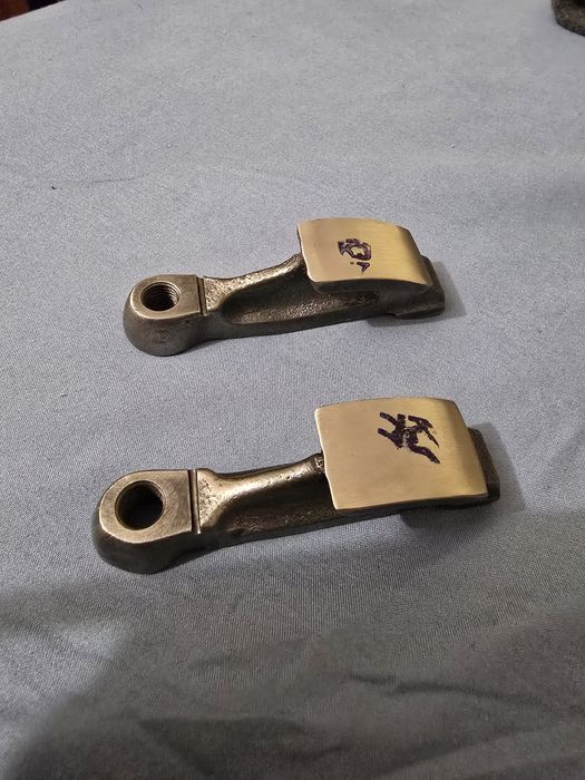 Dźwigienki zaworowe andoria 2.7 ADCR