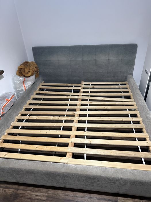Łóżko sypialniane  pod materac 180x200