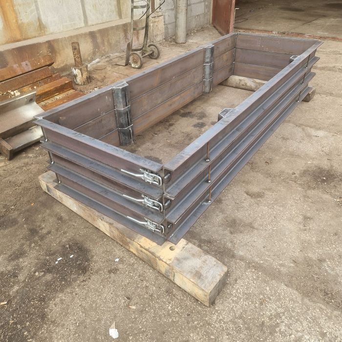 Forma płyty drogowej