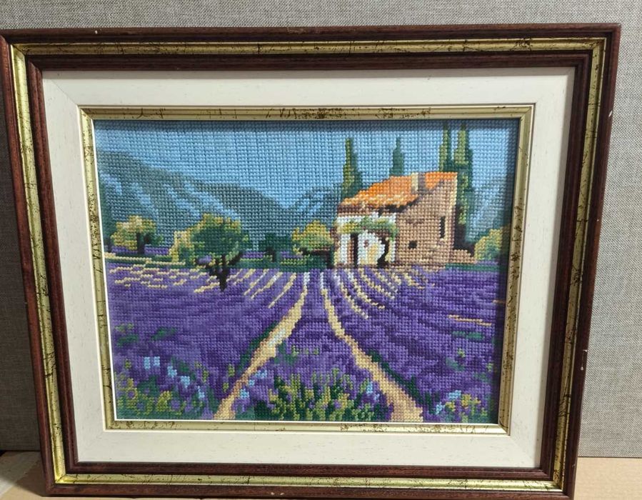 Quadros bordados com ponto cruz