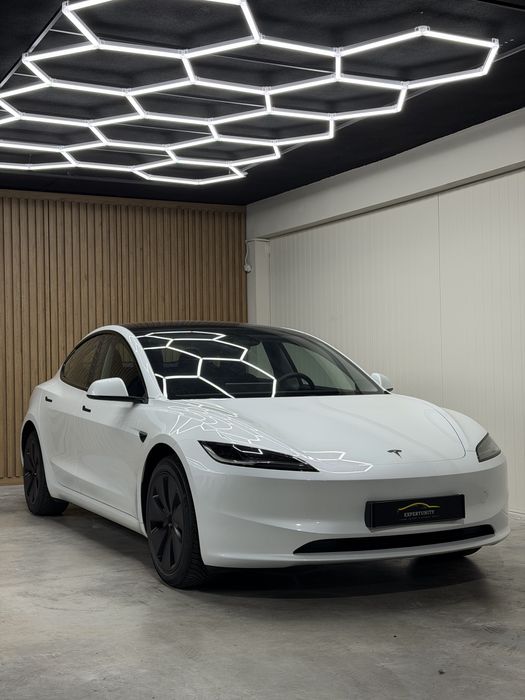 Tesla Model 3 Standard Range plus LFP