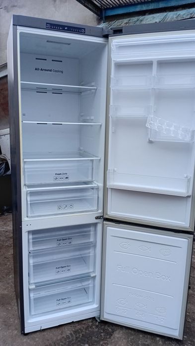 Холодильник Samsung WWHD57EBMH