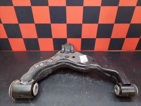 Braço de suspensão frente direito TOYOTA Dyna Chassis (KD_, LY_, _Y2_,