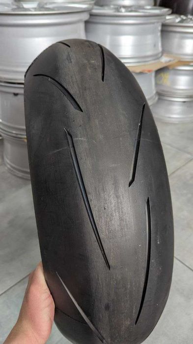 Мотошина 180/60 ZR17 75W Metzeler Racetec RR