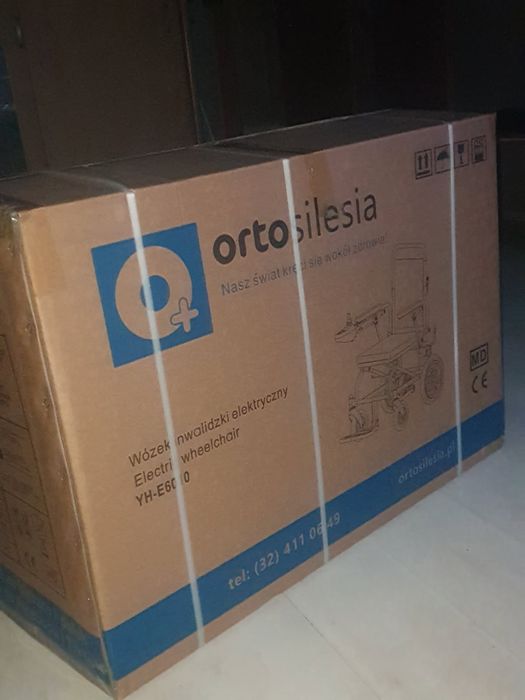 Wózek  inwalidzki elektryczny.