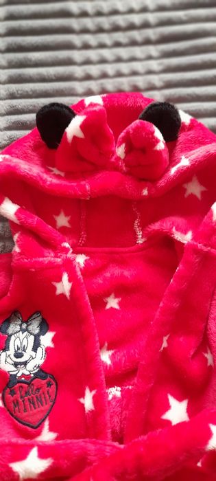 Szlafrok Myszka Minnie Mouse 9-12 mcy Disney welur gwiazdki