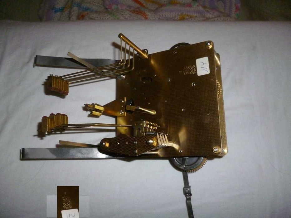 Máquina de relógio de parede para recuperação