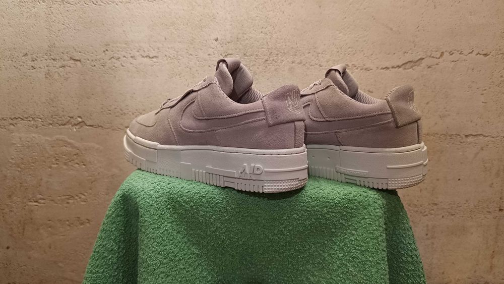 NIKE AIR FORCE 1 PIXEL r.40 skóra stan bardzo dobry