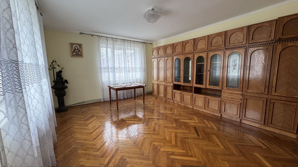 Продам будинок в м.Городок Хмельницькоі обл.