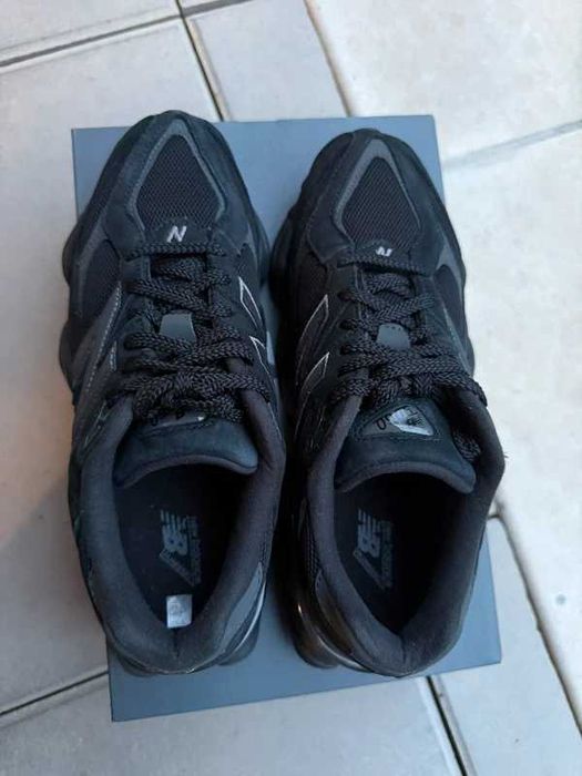 New Balance 9060 Triple Black Suede R.38