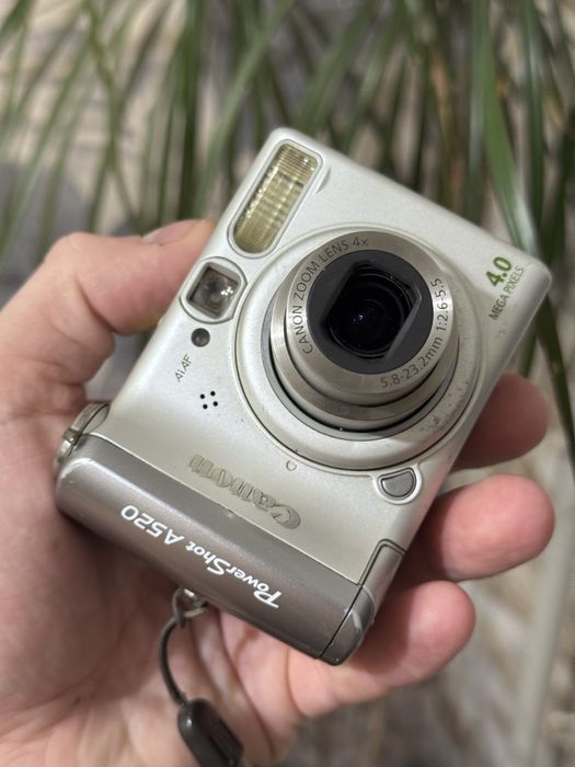 Цифровой фотоаппарат Canon PowerShot A520