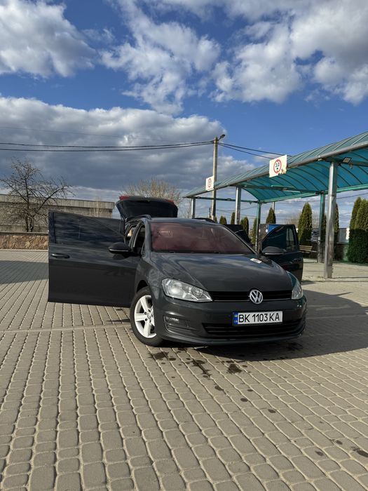 VOLKSWAGEN GOLF 7 2.0 дизель пригнаний з Німечини
